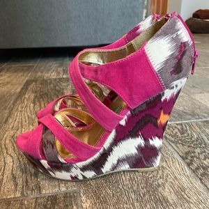 Pink multi color wedges